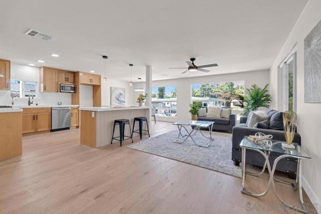 1120 Pepper Dr, El Cajon CA: https://media.crmls.org/mediaz/4d3ea690-c551-47a2-8968-47fec225c488.jpg