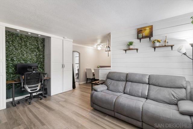 4425 50th Street, San Diego CA: https://media.crmls.org/mediaz/4d3f2461-decc-42b7-be52-dd8de2c1160b.jpg