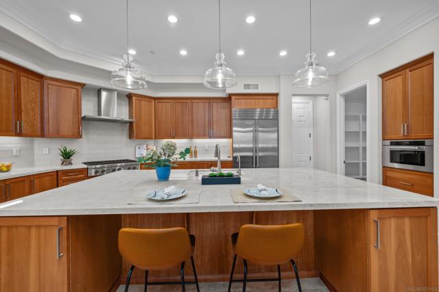 836 Jensen Ct, Encinitas CA: https://media.crmls.org/mediaz/4d3f9116-5b1c-4fe6-87db-245bc956467f.jpg