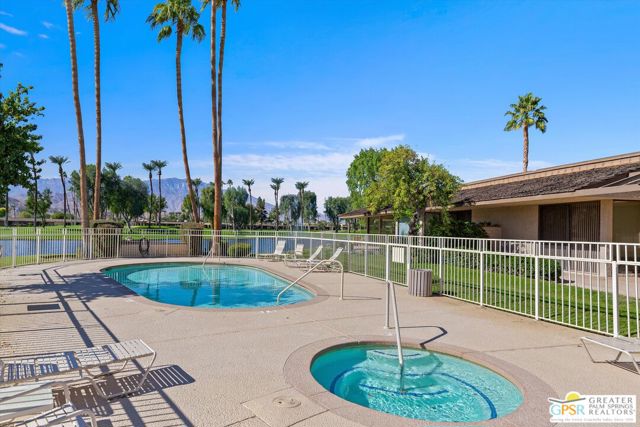 6 Trojan Court, Rancho Mirage CA: https://media.crmls.org/mediaz/4d4071a4-a2ae-41b1-8f8a-c8cc450fa078.jpg