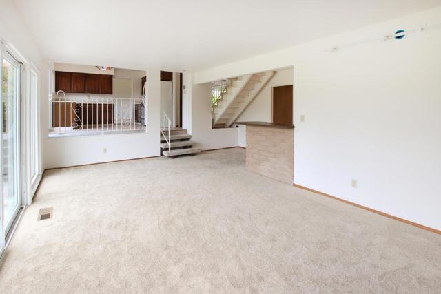 1079 Sumner Avenue, Aptos CA: https://media.crmls.org/mediaz/4d43e802-60d8-4c0f-9cd6-1450c17d0ea7.jpg