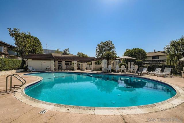 9881 Caminito Cuadro, San Diego CA: https://media.crmls.org/mediaz/4d440313-c935-4234-8fab-66e8e986d43e.jpg