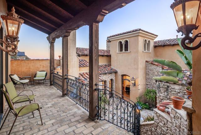 18113 El Brazo, Rancho Santa Fe CA: https://media.crmls.org/mediaz/4d45400a-dd15-4dc6-88d7-79f107861fba.jpg