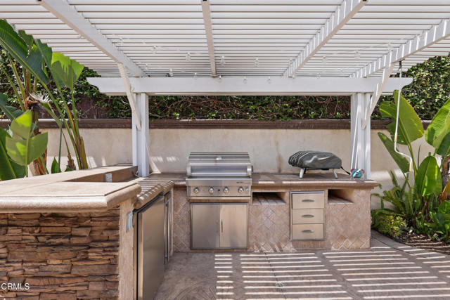 1110 Coronet Avenue, Pasadena CA: https://media.crmls.org/mediaz/4d4599b1-a68f-4359-9290-72548d88ca4c.jpg