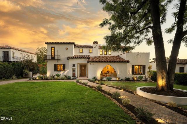 Detail Gallery Image 2 of 69 For 1110 E Mountain St, Glendale,  CA 91207 - 4 Beds | 3 Baths