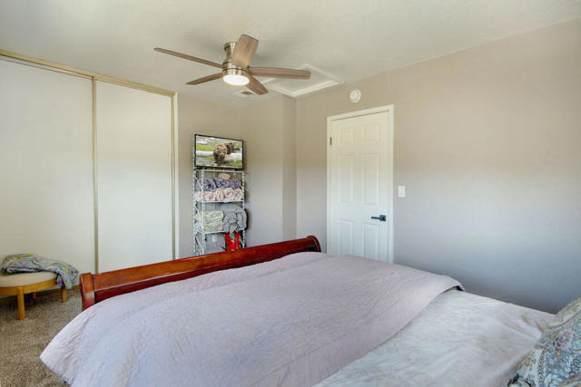 1225 Crestwood Drive, Big Bear CA: https://media.crmls.org/mediaz/4d45f05b-21cc-4755-9af4-6d9e2b71a6eb.jpg