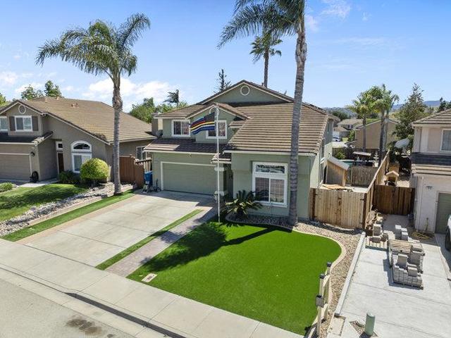 1650 Mimosa Street, Hollister CA: https://media.crmls.org/mediaz/4d46a40e-5f08-4001-a27c-d03aa2e24dc4.jpg