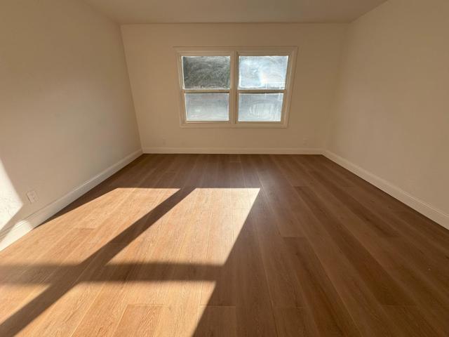 139 Bridgeview Drive, San Francisco CA: https://media.crmls.org/mediaz/4d477fd6-f1d4-4743-b3ec-9804fc372711.jpg