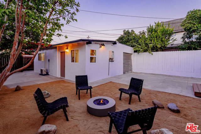219 Joy Street, Los Angeles CA: https://media.crmls.org/mediaz/4d480793-c2d4-4005-8e7e-f0bd1c176c45.jpg