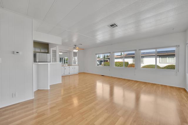 Detail Gallery Image 12 of 44 For 9255 N Magnolia Ave #SPC 46,  Santee,  CA 92071 - 2 Beds | 2 Baths