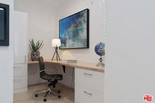 12923 Bluff Creek Drive, Los Angeles CA: https://media.crmls.org/mediaz/4d490874-29b8-4e3d-8176-60ca087488f6.jpg