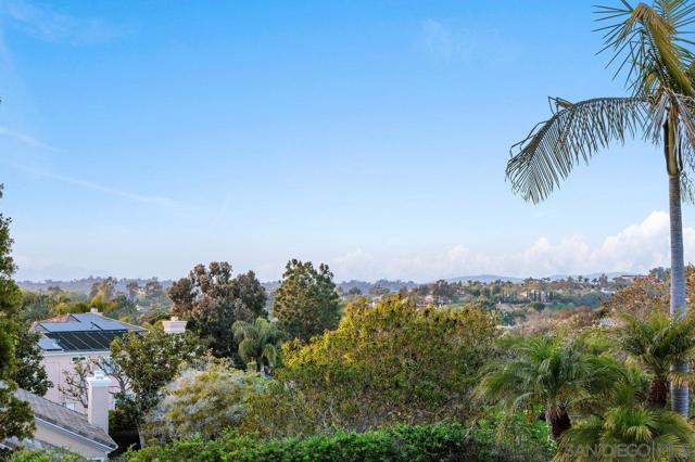 4798 Thurston Pl, San Diego CA: https://media.crmls.org/mediaz/4d4a0c85-477d-4ab6-9322-335f1a35d9fb.jpg