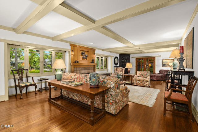1524 Milan Avenue, South Pasadena CA: https://media.crmls.org/mediaz/4d4c72eb-0dca-456c-9354-850bb08d5ec6.jpg