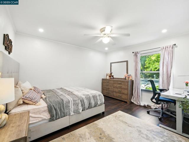 1836 Newell Ave, Walnut Creek CA: https://media.crmls.org/mediaz/4d4c761e-0bf0-4977-9cba-5880815ce496.jpg