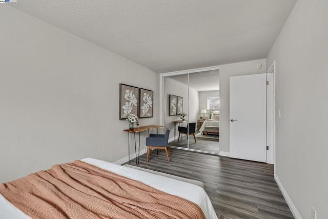 2702 Chinook Ct, Union City CA: https://media.crmls.org/mediaz/4d4cadce-1a6c-4f04-b7d3-5994c972fb48.jpg