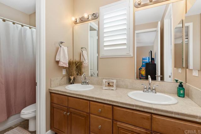 Detail Gallery Image 16 of 32 For 15524 Creek Hills Rd, El Cajon,  CA 92021 - 5 Beds | 4/2 Baths