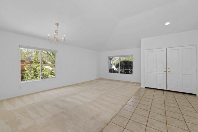 5761 Spur Ave, Oceanside CA: https://media.crmls.org/mediaz/4d4cfe24-a66c-4b23-94f7-6ef02ce7971d.jpg