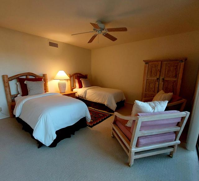 45885 Algonquin Circle, Indian Wells CA: https://media.crmls.org/mediaz/4d4de8d8-a131-470d-8567-a10a4bb0877c.jpg