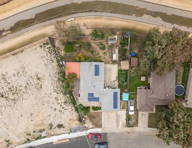 13183 Enid Drive, Waterford CA: https://media.crmls.org/mediaz/4d4ded7d-0045-4dc1-83a1-d2b8882ffde3.jpg