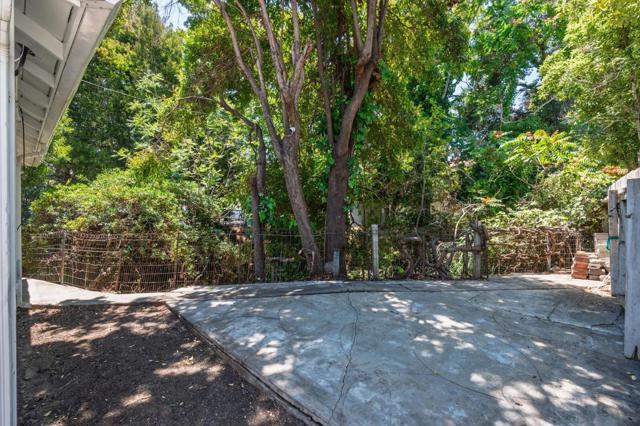 774 Chestnut Street, San Carlos CA: https://media.crmls.org/mediaz/4d4e3f37-45a0-467d-ac7f-6230b8a895b9.jpg