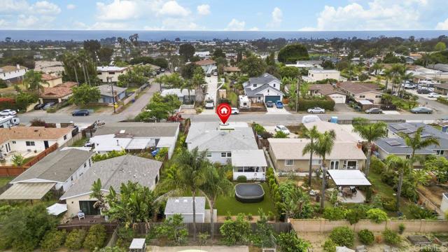 1105 Evergreen Drive, Encinitas CA: https://media.crmls.org/mediaz/4d4e96d6-1257-4e7b-a737-844e3fc3e40c.jpg