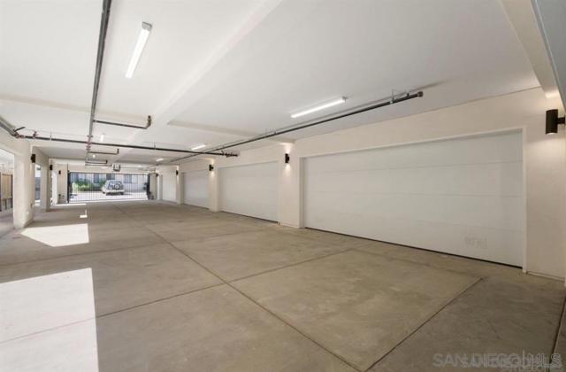 3780 32nd St, San Diego CA: https://media.crmls.org/mediaz/4d4f35c5-2dde-4ab4-99a6-47e4de9b6f50.jpg