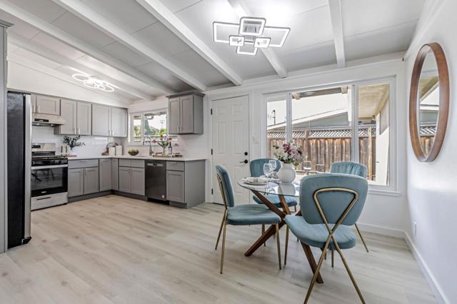 761 Lakeknoll Drive, Sunnyvale CA: https://media.crmls.org/mediaz/4d506237-a2e5-49b1-be72-ddecabacab3d.jpg