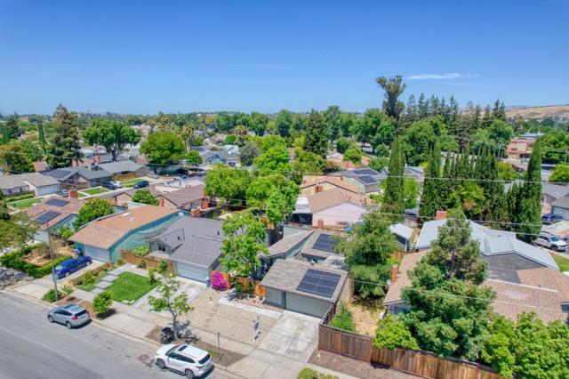 33 Hayes Avenue, San Jose CA: https://media.crmls.org/mediaz/4d5071f3-3702-41b7-ae47-7f92c94df020.jpg