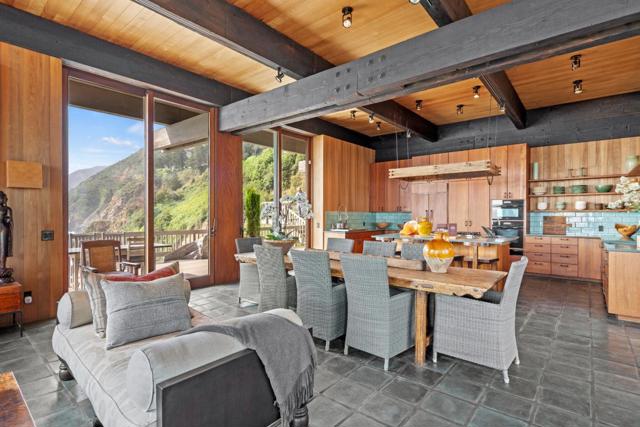 53810 Highway 1, Big Sur CA: https://media.crmls.org/mediaz/4d50a158-3042-487e-9498-72325210f277.jpg