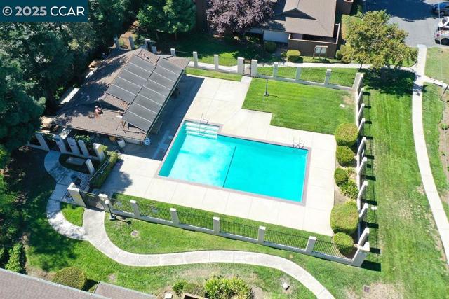 1701 Mahogany Way, Antioch CA: https://media.crmls.org/mediaz/4d5197bb-fc25-426a-8505-96d33d9d2261.jpg