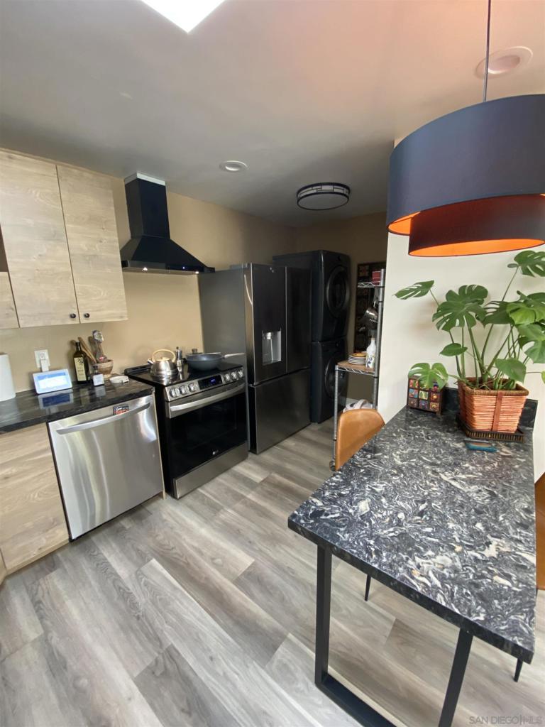 3042 Newell Dr - photo 10