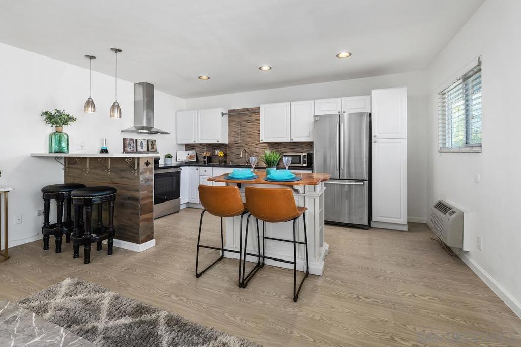 3532 Meade Ave.
