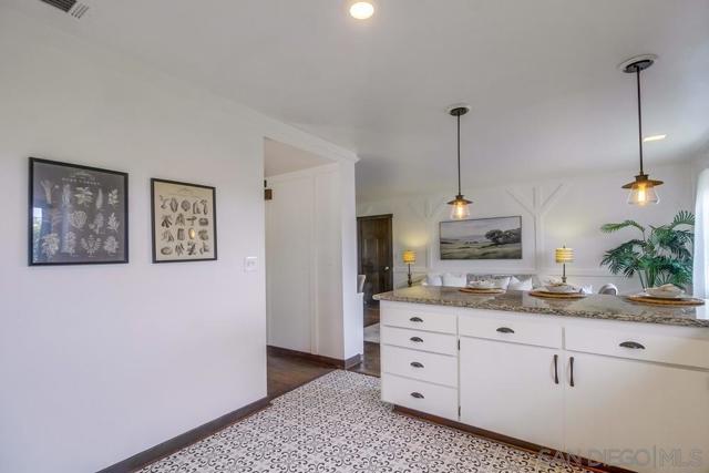 3886 Santa Cruz, San Diego CA: https://media.crmls.org/mediaz/4d53b38f-80e6-49c2-8abe-25e0d24aa9be.jpg