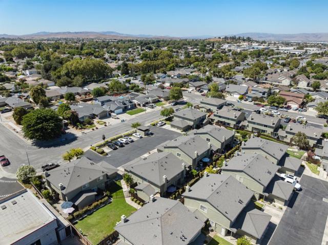 1411 Squire Court, Hollister CA: https://media.crmls.org/mediaz/4d541028-9aa2-47bc-90ab-6e5c43ddede5.jpg