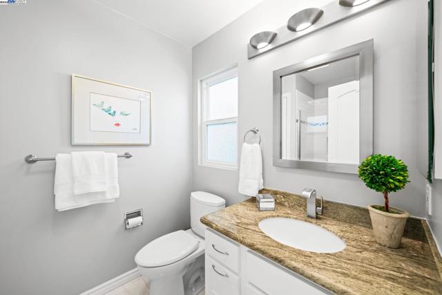 711 Glen Eagle Ct, Danville CA: https://media.crmls.org/mediaz/4d54f722-78f8-4ca8-b694-f8cc39a4f726.jpg