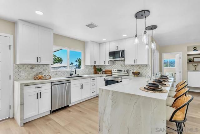 13725 Adrian St, Poway CA: https://media.crmls.org/mediaz/4d55f452-5ab8-4d3a-9f55-e37680296095.jpg