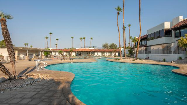 8796 Clubhouse Boulevard, Desert Hot Springs CA: https://media.crmls.org/mediaz/4d5605f5-ada5-46f4-9d6a-fc80b6135967.jpg