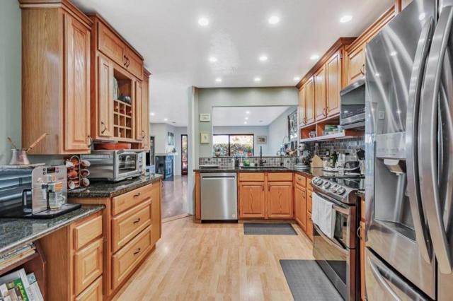 17165 Creekside Circle, Morgan Hill CA: https://media.crmls.org/mediaz/4d56268d-a3a8-4331-84dc-fc43cc313b34.jpg