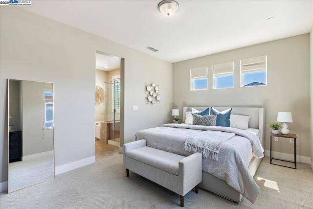 4023 Clare St, Dublin CA: https://media.crmls.org/mediaz/4d56b55a-b317-4e96-aee0-da11a82b382b.jpg
