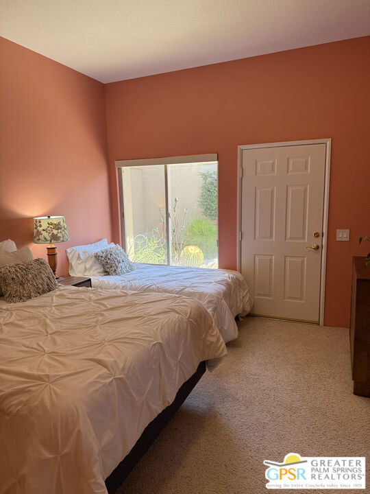 154 Kavenish Drive, Rancho Mirage CA: https://media.crmls.org/mediaz/4d56bde1-6920-4225-b380-05cb654b1c25.jpg