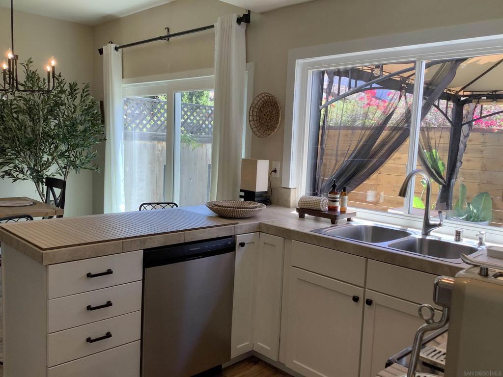 2422 Summerhill - photo 12