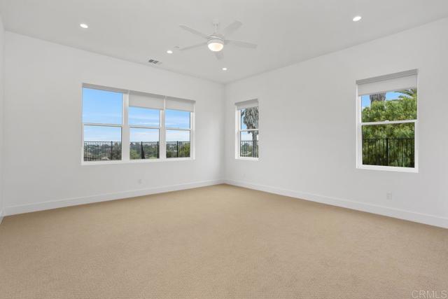 1219 Stonemark place, Vista CA: https://media.crmls.org/mediaz/4d5959ae-9a2e-455a-b437-36c958bdbdd7.jpg