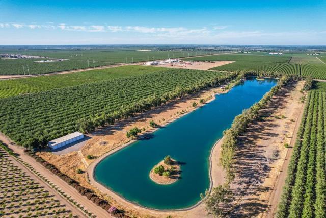 10037 Ca-33, Patterson CA: https://media.crmls.org/mediaz/4d5a39bc-3fb1-48fe-a65d-ae0d89c786a2.jpg