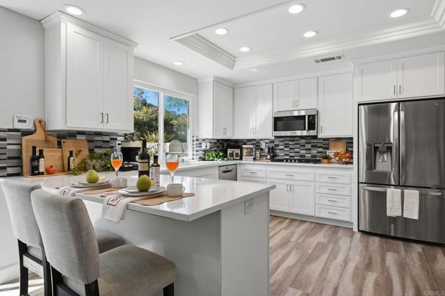 Detail Gallery Image 3 of 74 For 4851 Sweetgrass Ln, Bonsall,  CA 92003 - 4 Beds | 2/1 Baths