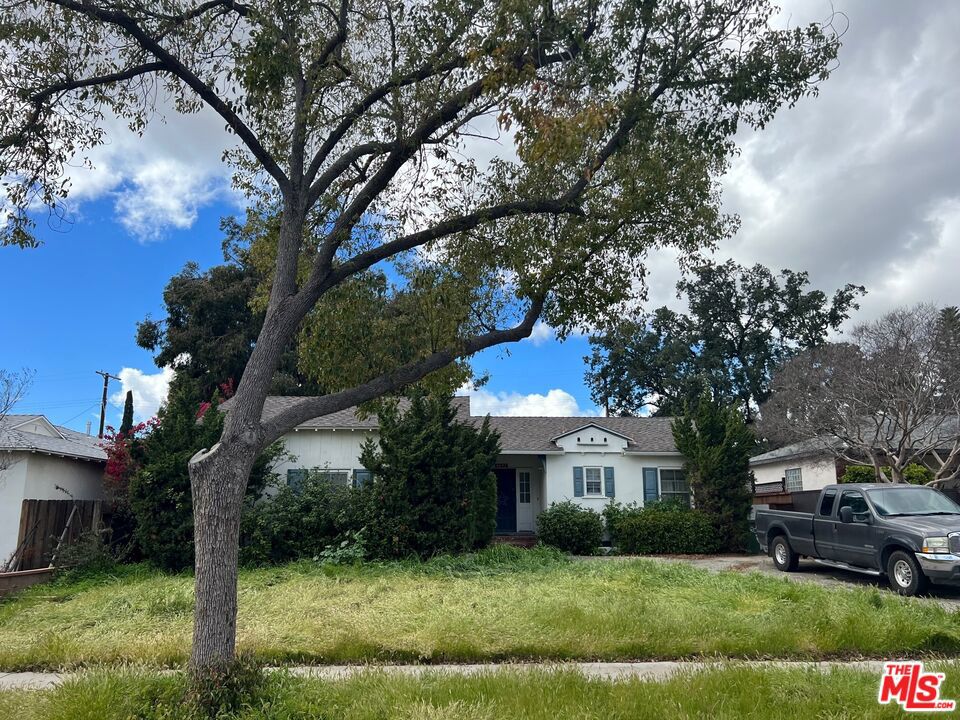 9941 Lemona Avenue, Mission Hills (San Fernando), CA 91345