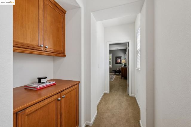 1027 Azuar Drive, Vallejo CA: https://media.crmls.org/mediaz/4d5ad63a-4b79-4346-8432-03a7cc6675a7.jpg
