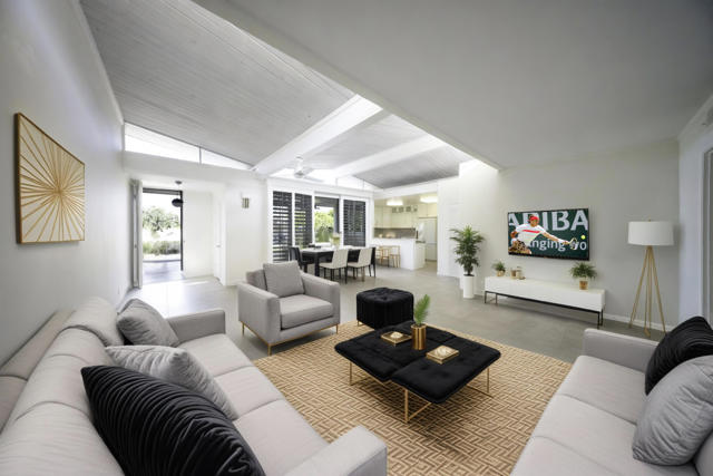 73700 Grapevine Street, Palm Desert CA: https://media.crmls.org/mediaz/4d5ae4f7-3904-43f1-9e80-ce43b006c405.jpg