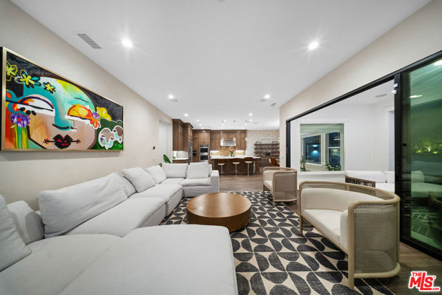 20643 W Wood Rose Court, Porter Ranch CA: https://media.crmls.org/mediaz/4d5c8875-9dd4-4125-b173-6a0a112d5c8a.jpg