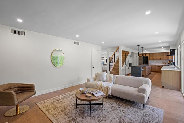 4687 Murat Ct, San Diego CA: https://media.crmls.org/mediaz/4d5d0f23-fc2c-425b-8b53-e20d59821b03.jpg