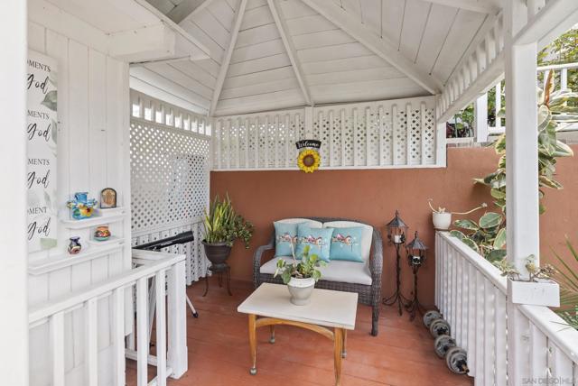 770 Kedzie Ave, San Diego CA: https://media.crmls.org/mediaz/4d5d6727-796e-43c2-a85a-224d508e03f9.jpg